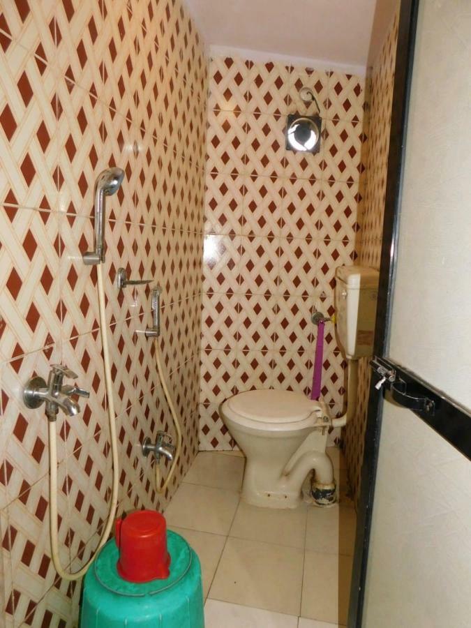 Sakinaka Ac Deluxe Bed and breakfast Bombay